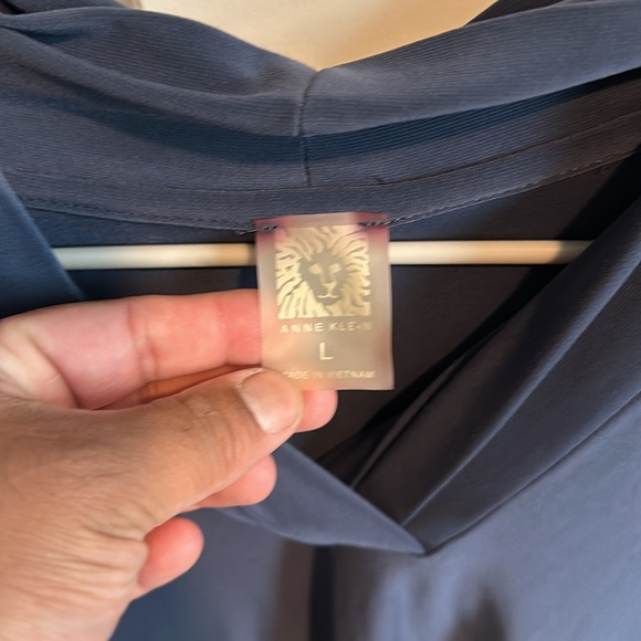 Anne Klein size L - Picture 2 of 2